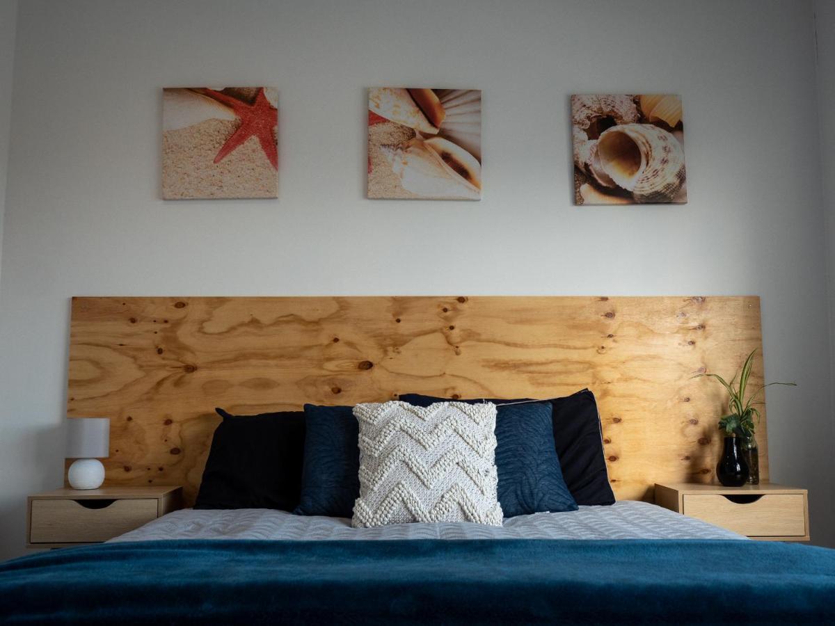 Surf N Stay Whangamata Buitenkant foto