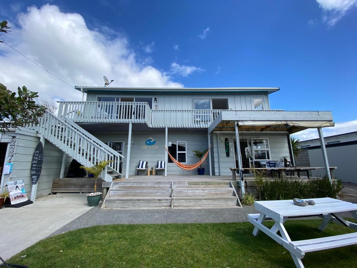 Surf N Stay Whangamata Buitenkant foto