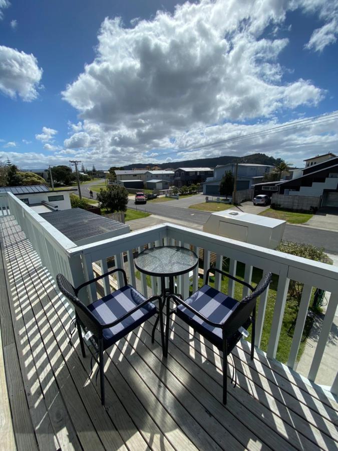Surf N Stay Whangamata Buitenkant foto