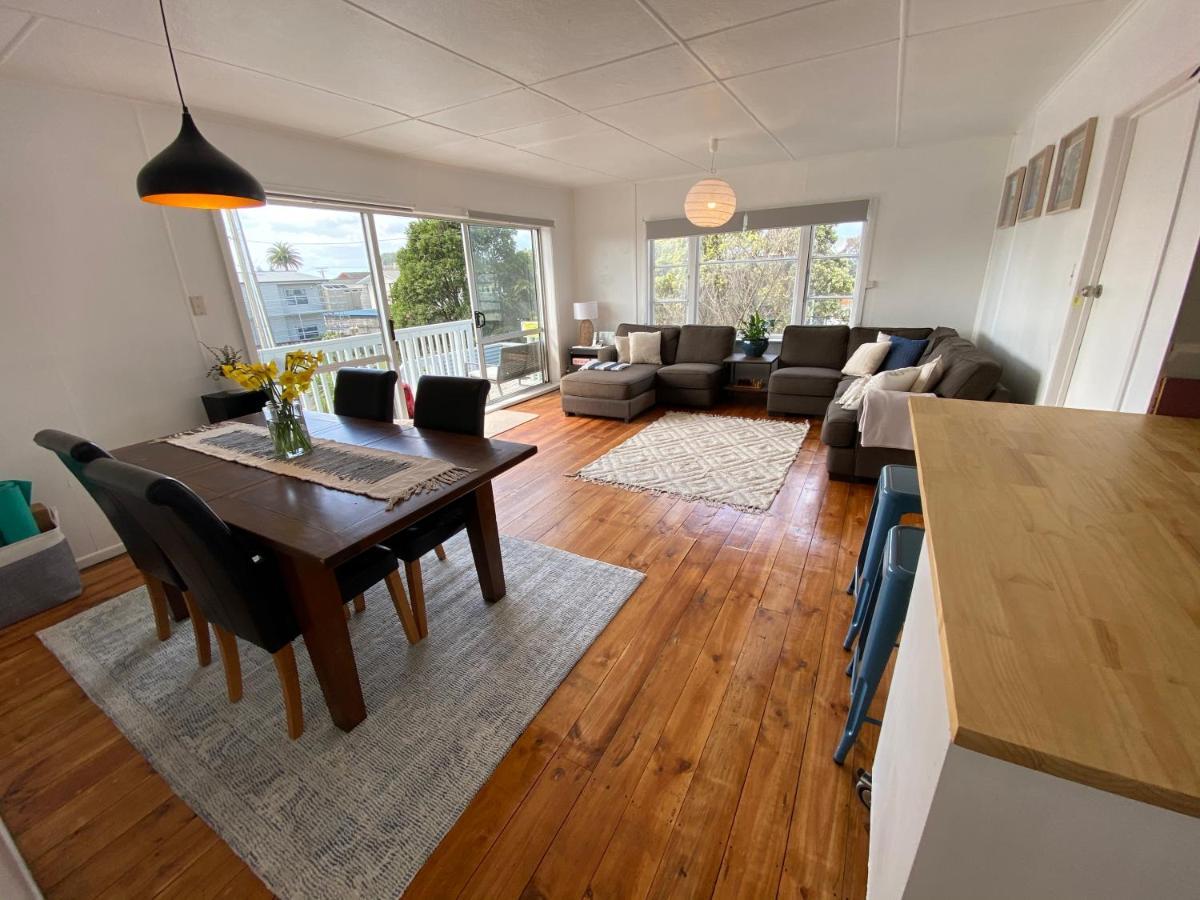 Surf N Stay Whangamata Buitenkant foto