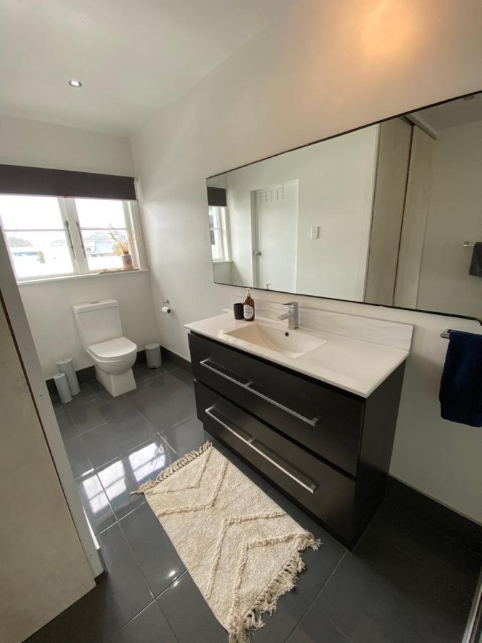 Surf N Stay Whangamata Buitenkant foto