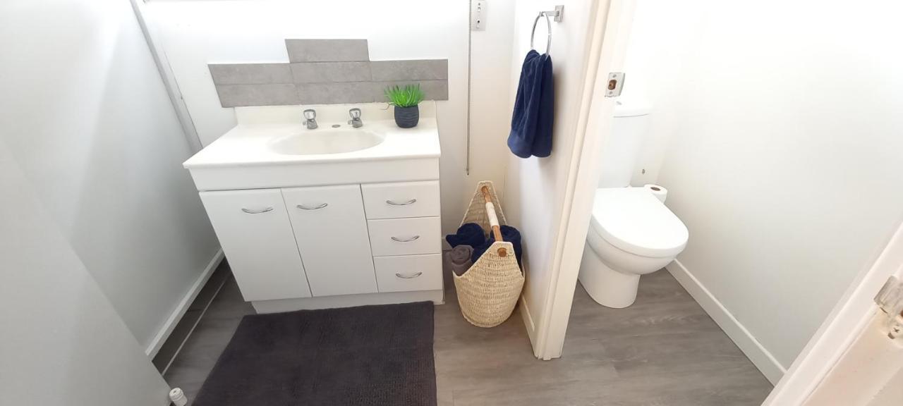Surf N Stay Whangamata Buitenkant foto