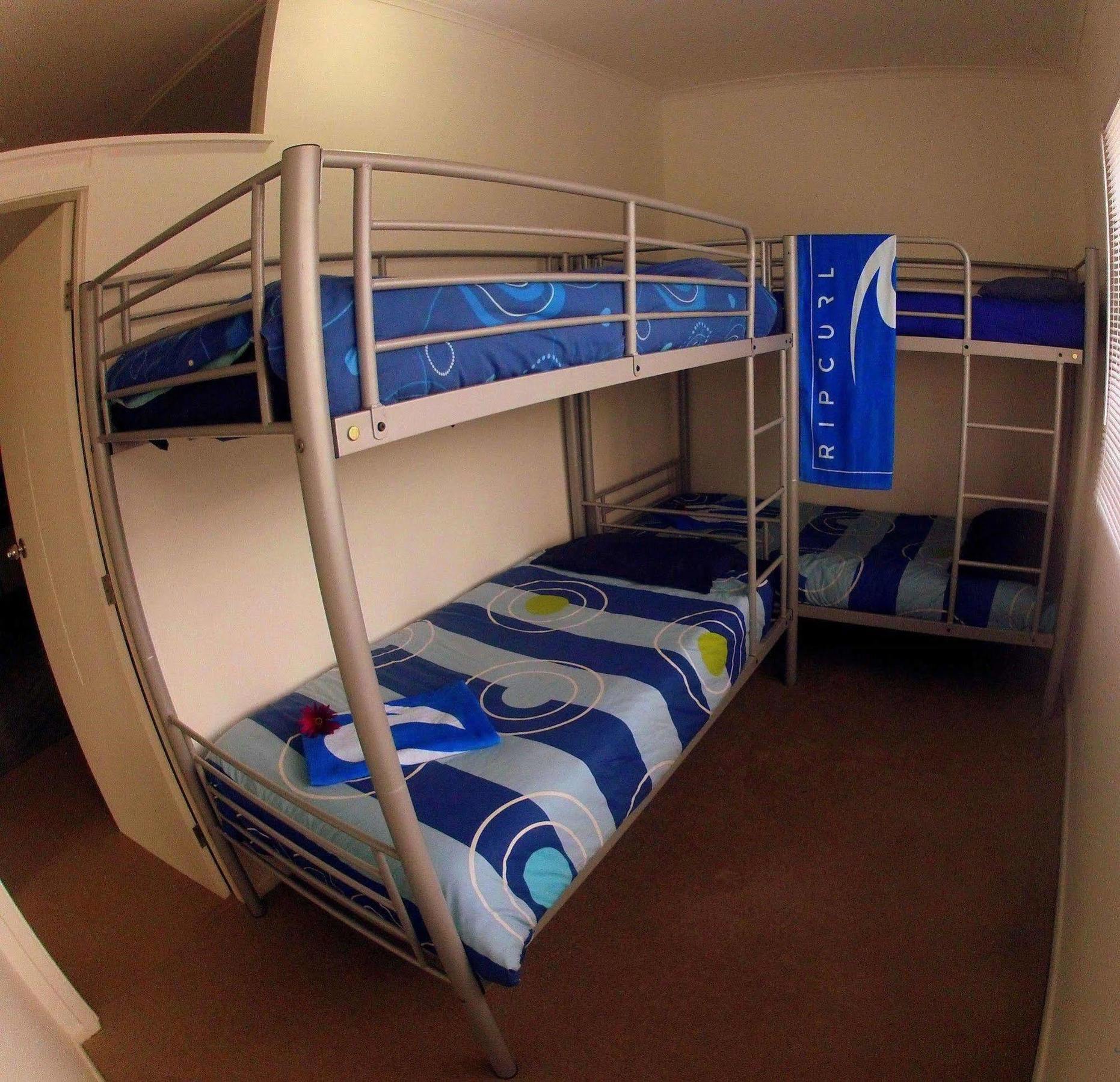 Surf N Stay Whangamata Buitenkant foto
